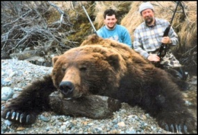 Sandro Crivelli 10' Alaska Brown Bear